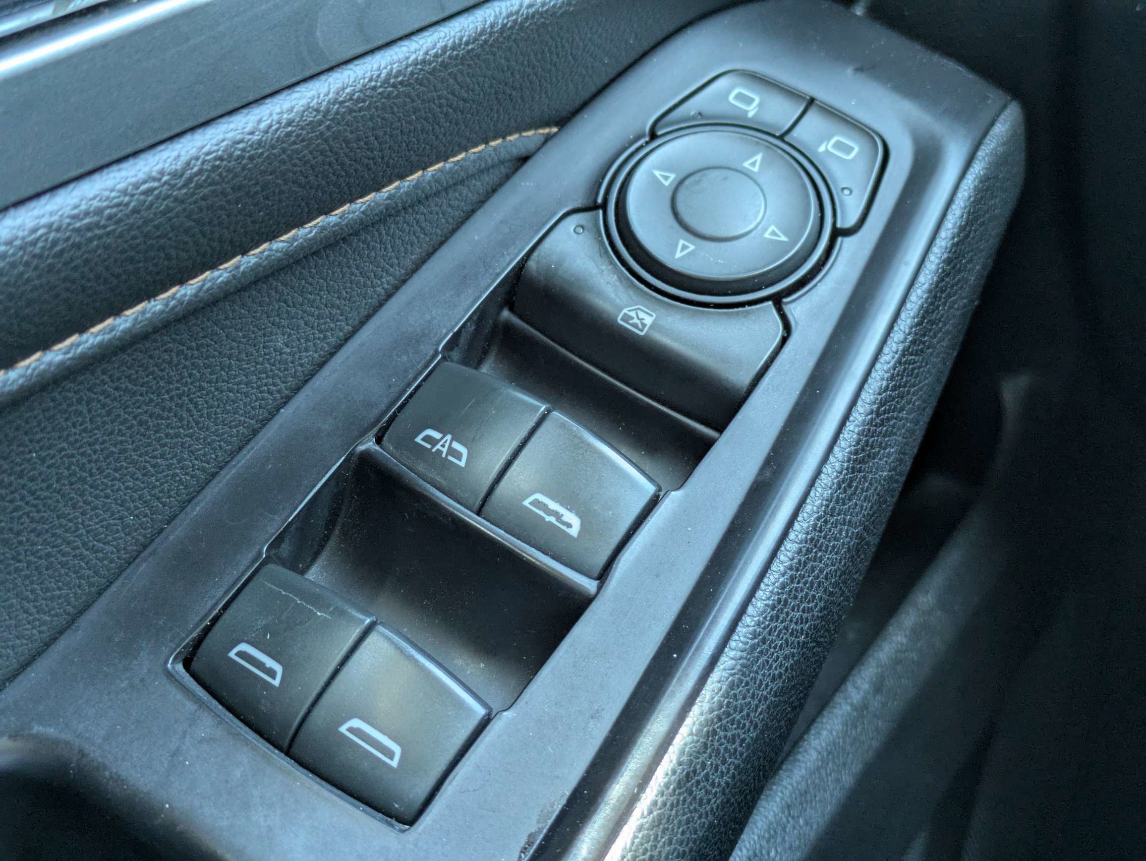 Used 2018 Chevrolet Traverse LT FWD image 15