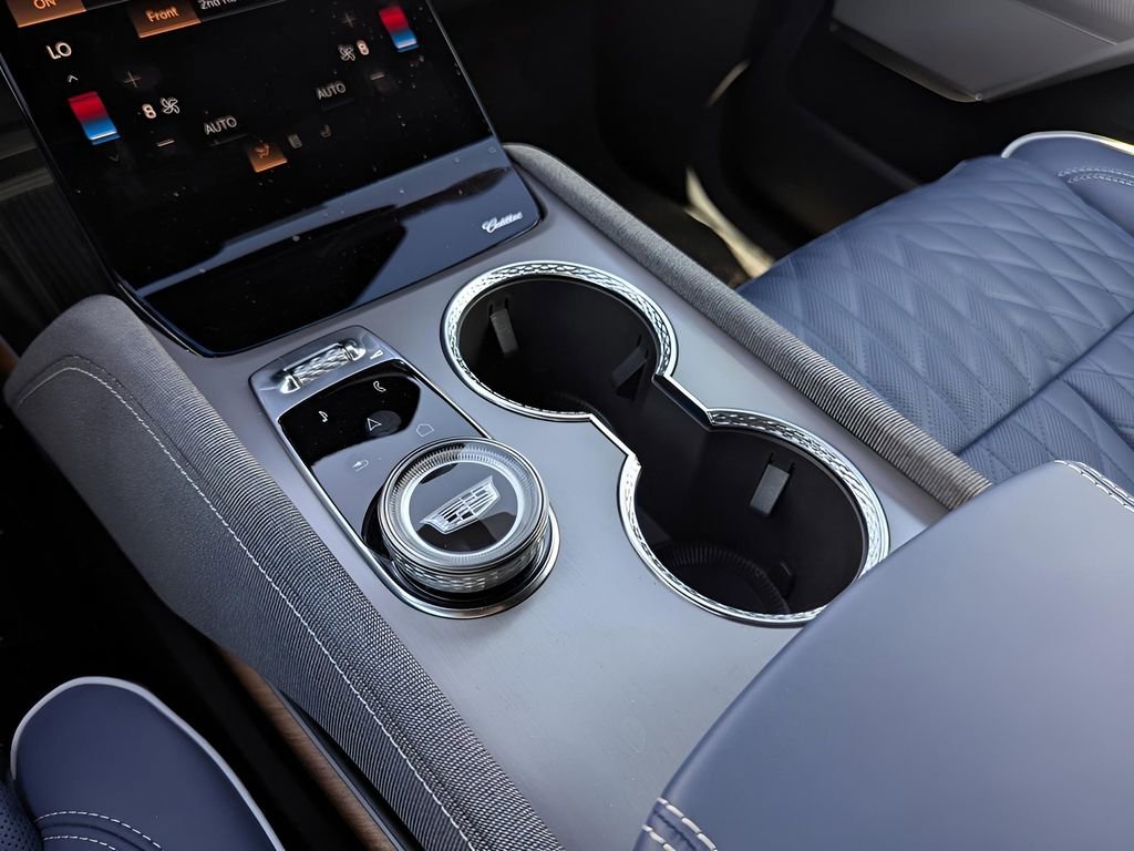 New 2026 Cadillac Vistiq Premium Luxury AWD/4WD image 11