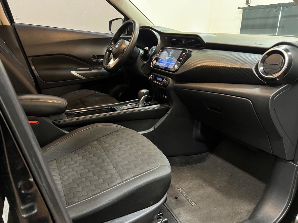 Used 2021 Nissan Kicks SV FWD image 19