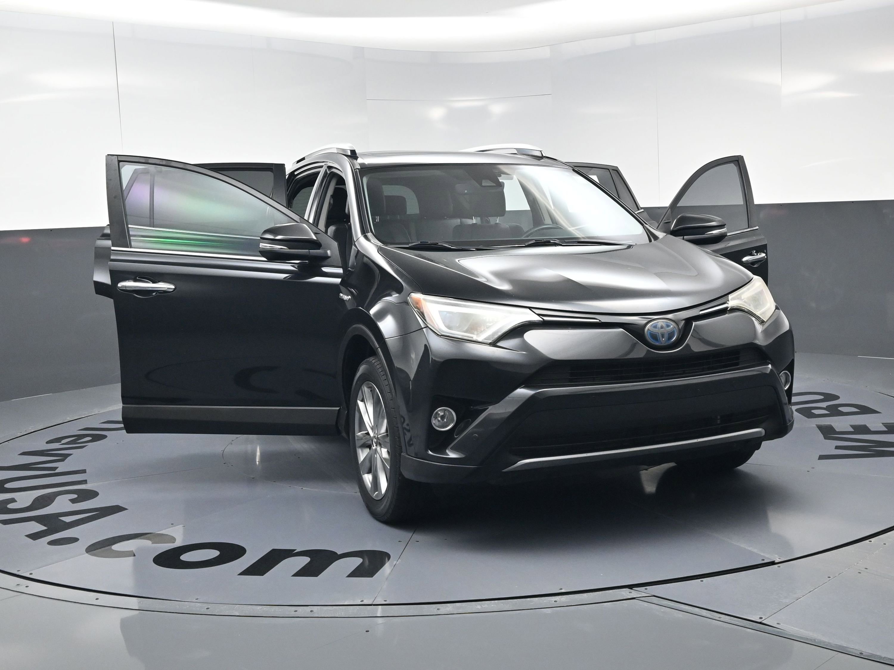 Used 2016 Toyota RAV4 Limited AWD/4WD image 24