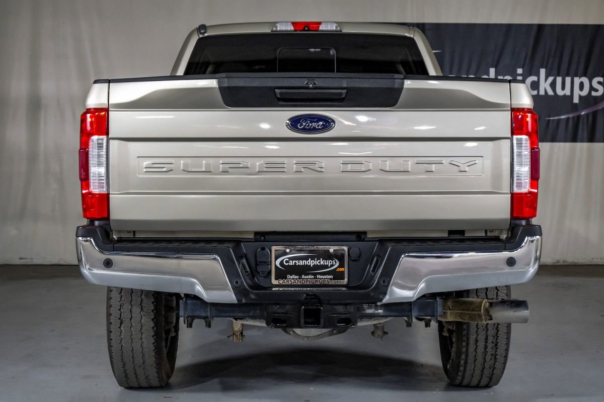 Used 2017 Ford F250 Lariat w/ Chrome Package image 9