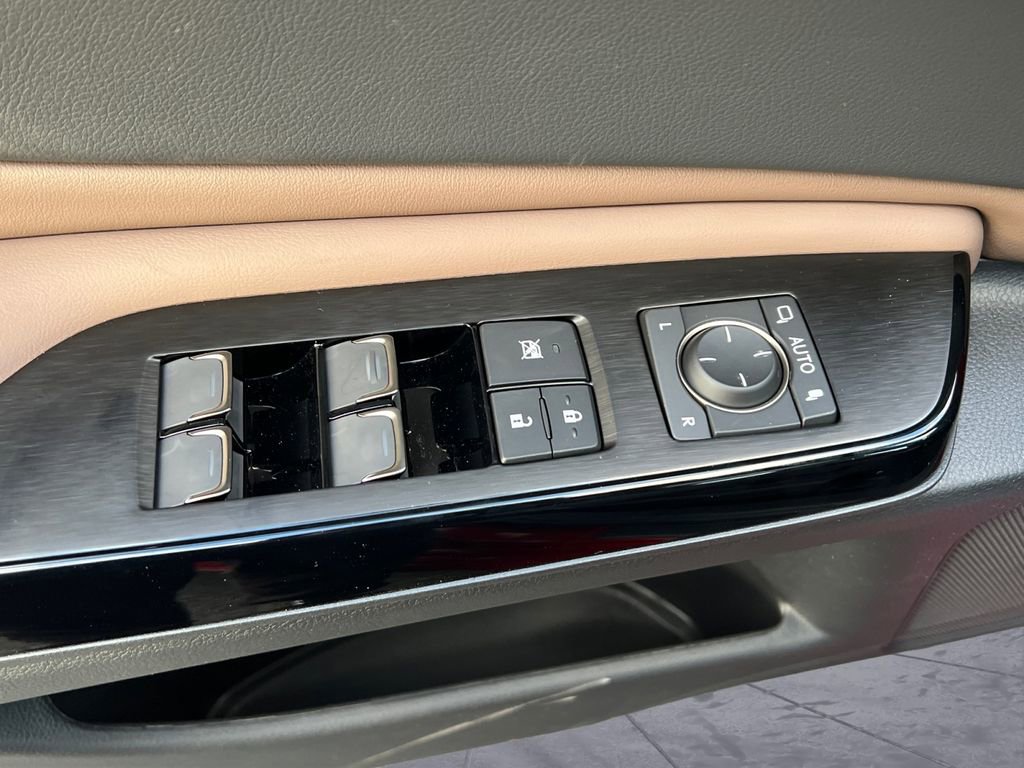 New 2025 Lexus ES 350 w/ Premium Package image 11