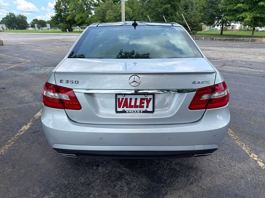 Used 2012 Mercedes-Benz E 350 4MATIC Sedan image 8