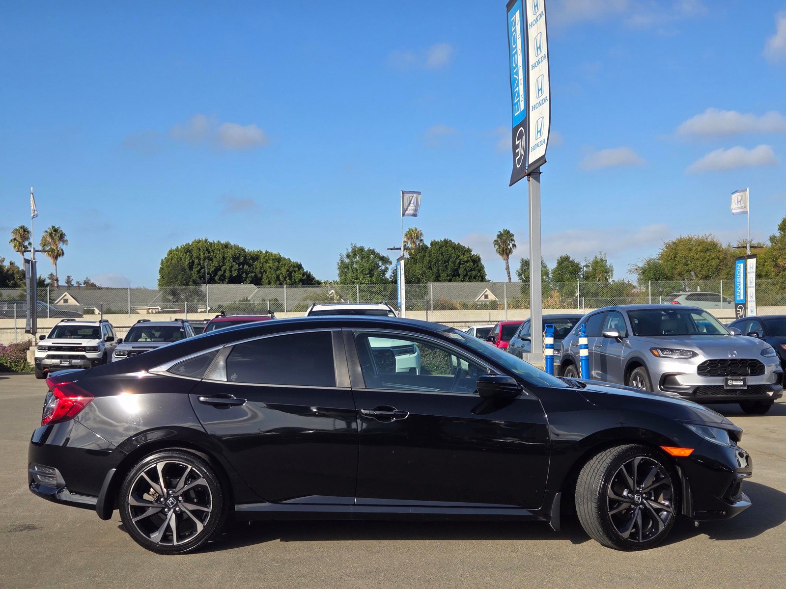 Used 2020 Honda Civic Sport image 8