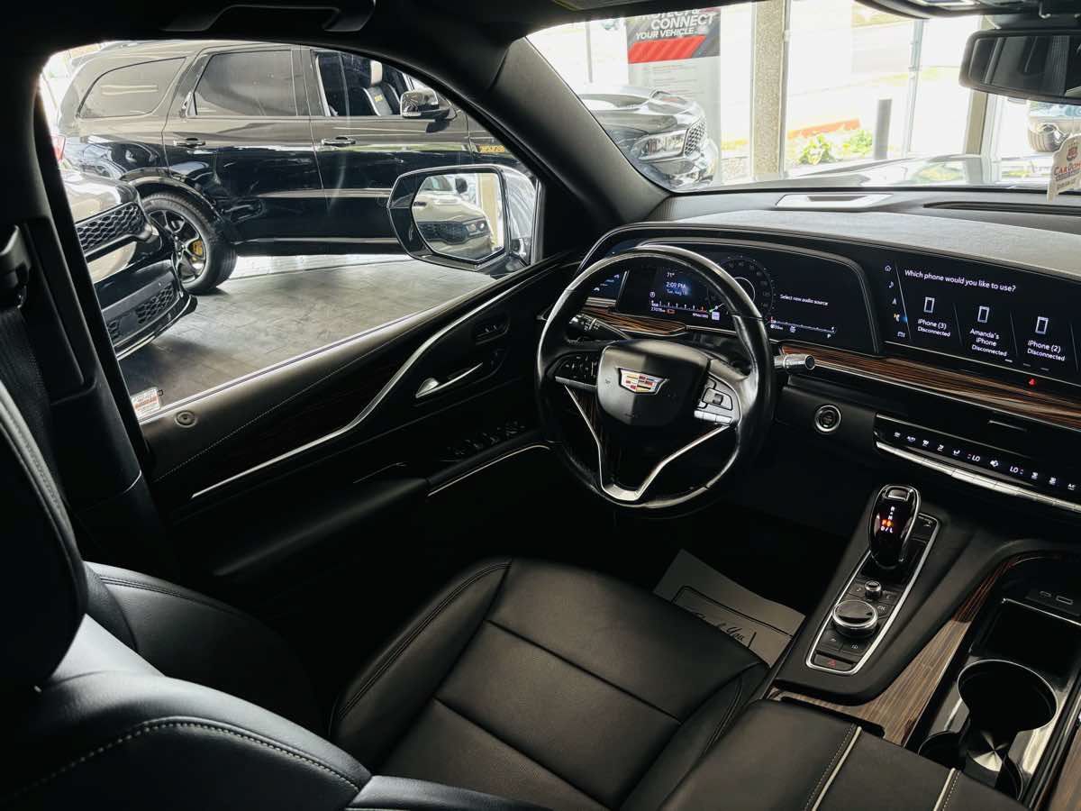 Used 2022 Cadillac Escalade Luxury AWD/4WD image 51