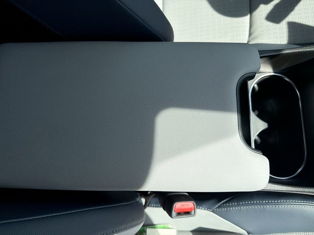 Certified 2023 Subaru Solterra AWD image 29