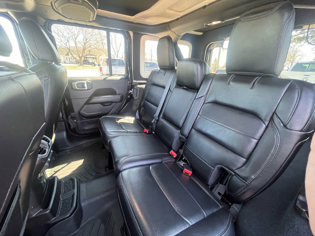 Used 2020 Jeep Wrangler Unlimited Sahara AWD/4WD image 23