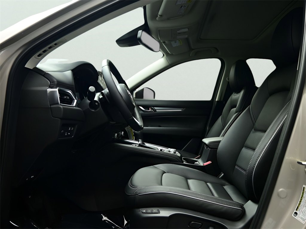 New 2025 MAZDA CX-5 AWD 2.5 S w/ Premium Plus Pkg image 3