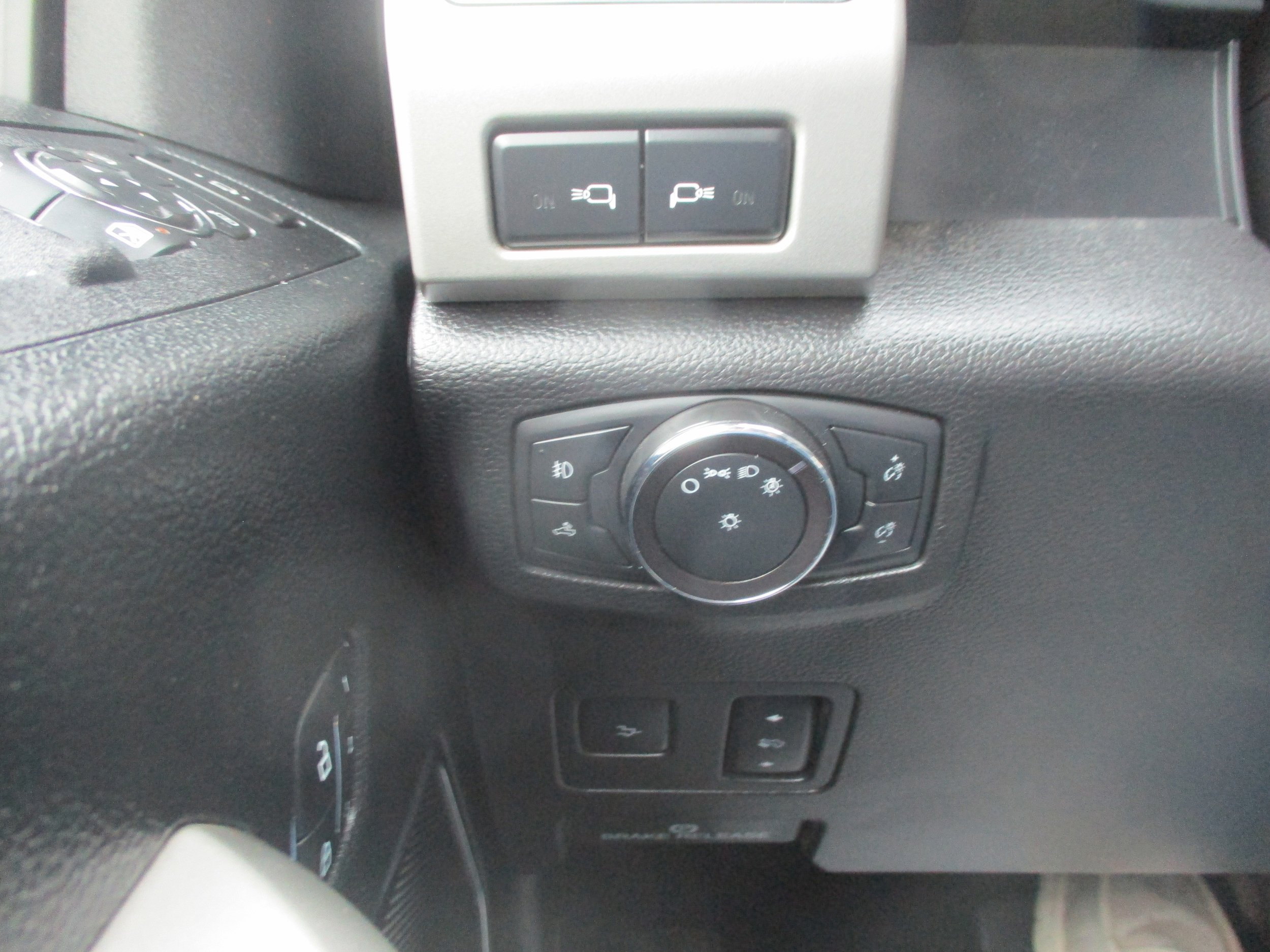 Used 2019 Ford F350 Lariat w/ Lariat Ultimate Package AWD/4WD image 22