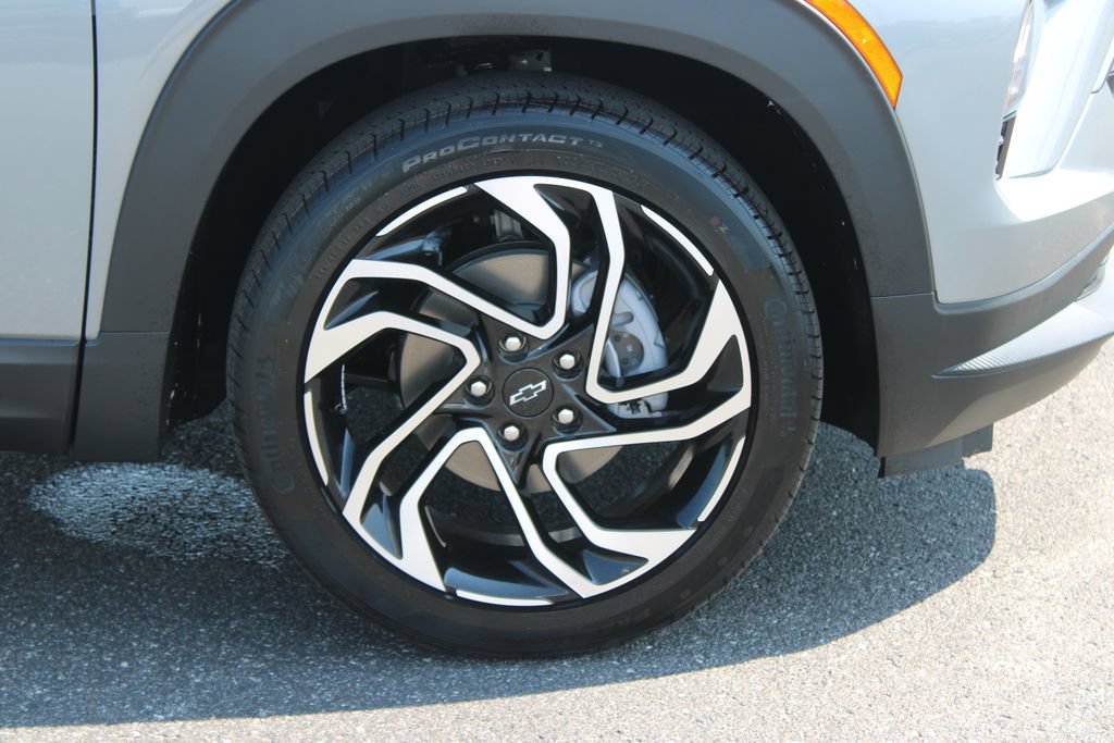 New 2026 Chevrolet TrailBlazer RS w/ Convenience Package FWD image 12