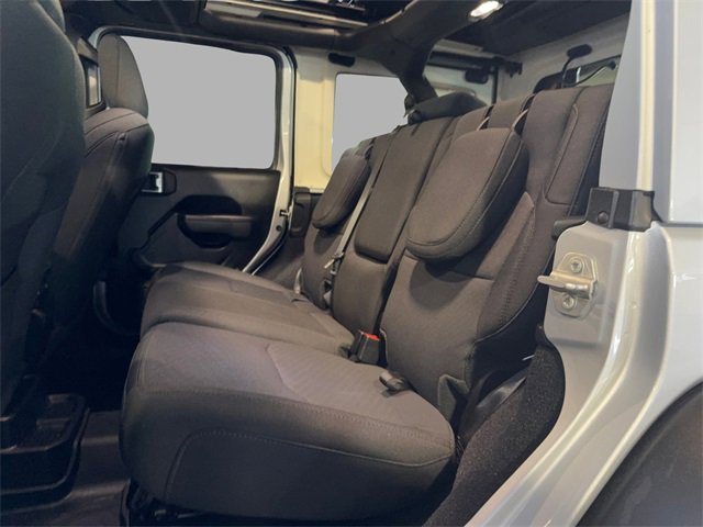 Used 2023 Jeep Wrangler Unlimited w/ Sun & Screen Package image 21