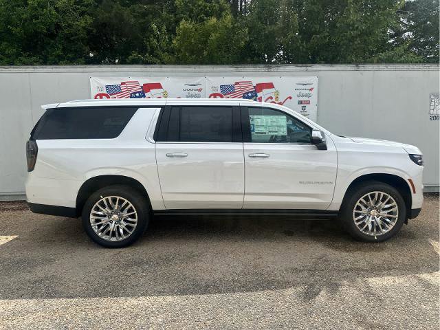 New 2025 Chevrolet Suburban Premier image 2