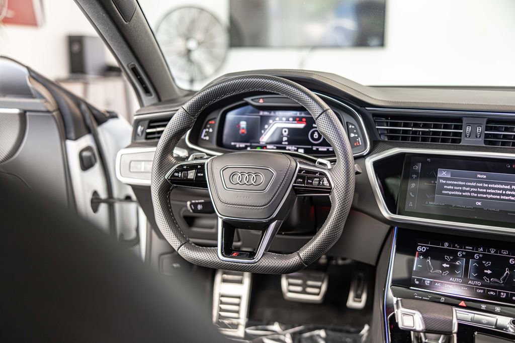 Used 2025 Audi RS 7 Performance AWD/4WD image 39