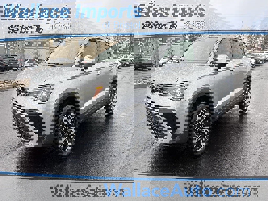 New 2025 Volkswagen Taos SE