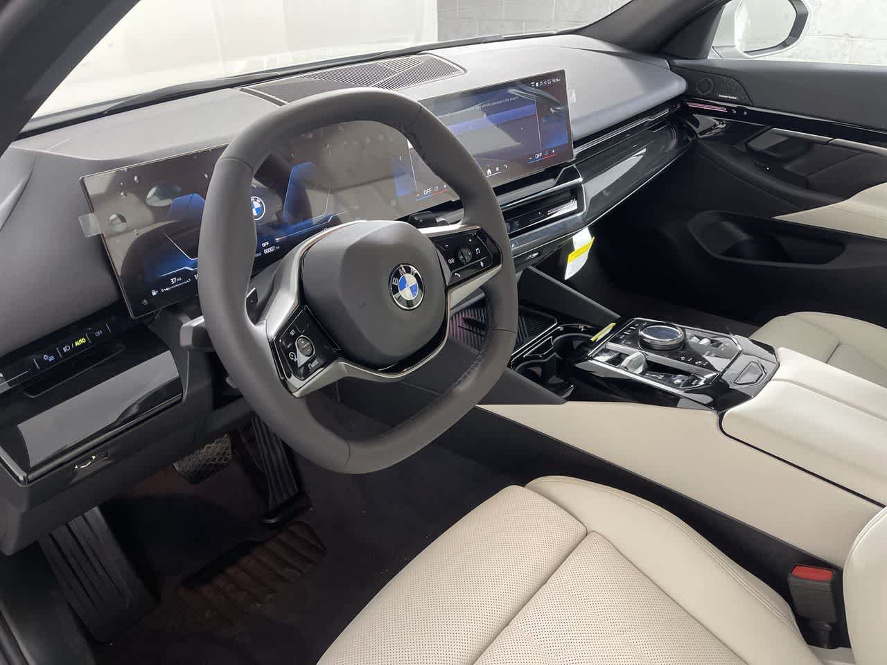 Used 2024 BMW 530i xDrive w/ Convenience Package AWD/4WD image 14