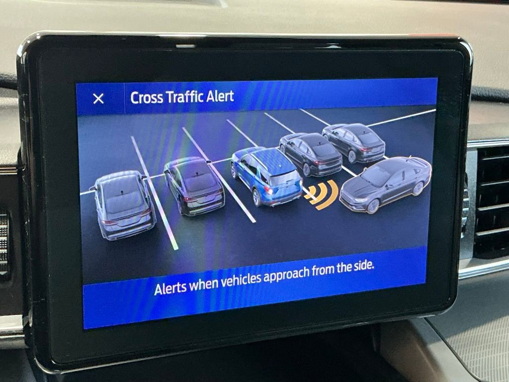 Used 2021 Ford Explorer XLT w/ Equipment Group 202A image 36