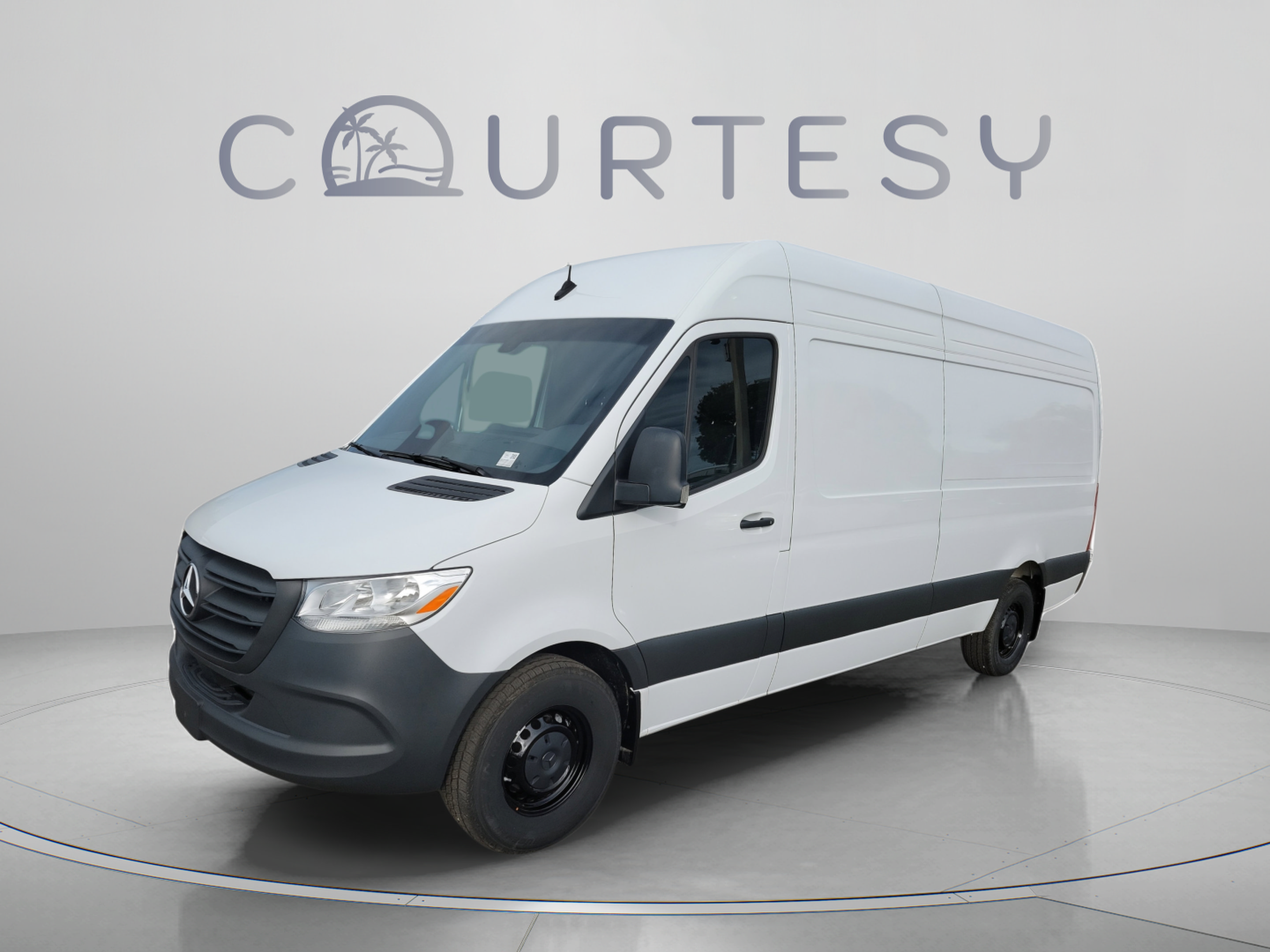 Used 2025 Mercedes-Benz Sprinter 2500 image 1