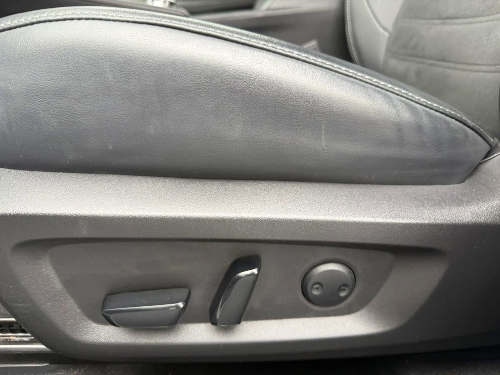 Used 2023 Mitsubishi Outlander ES image 15