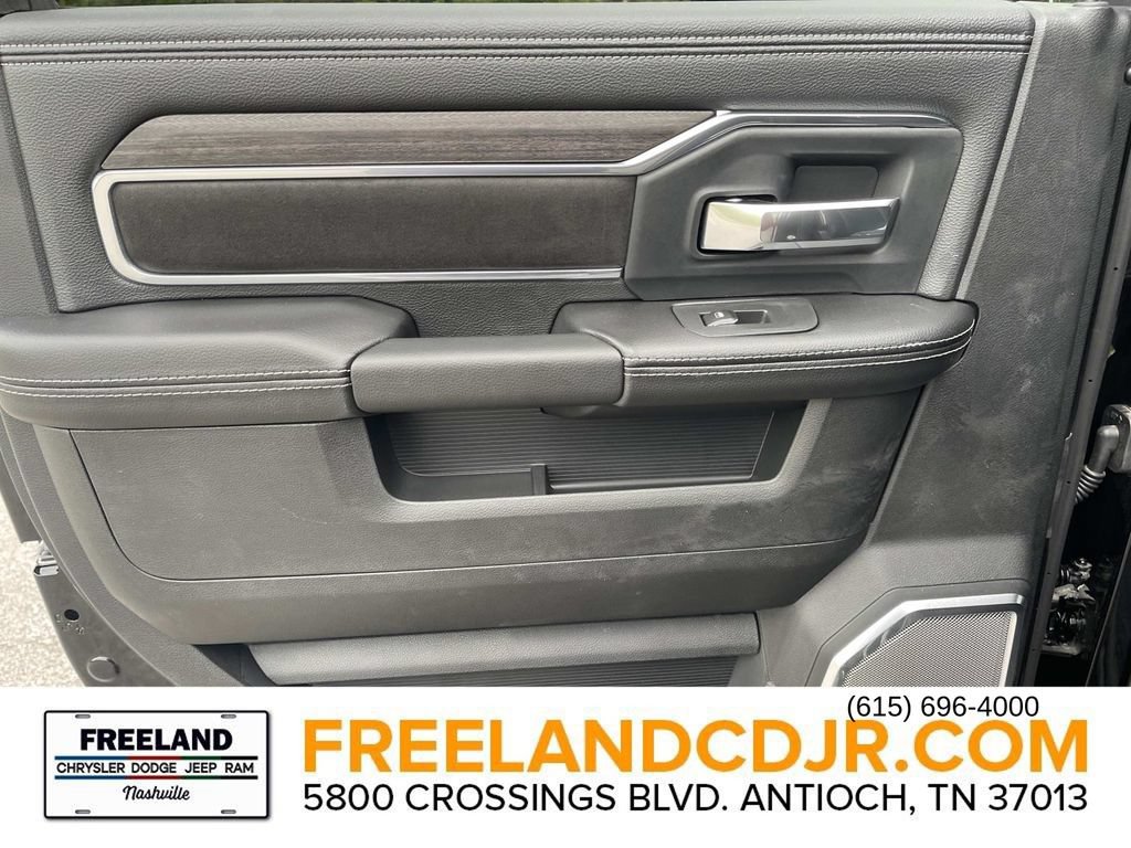 New 2026 RAM 2500 Laramie AWD/4WD image 19