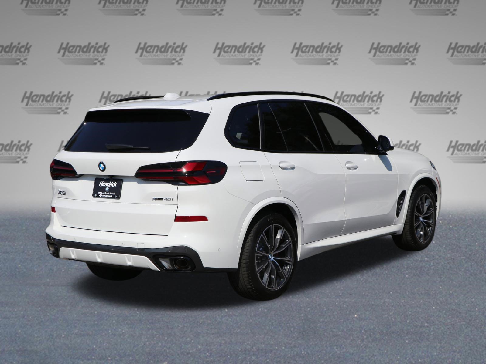 Certified 2026 BMW X5 xDrive40i w/ M Sport Package AWD/4WD image 9
