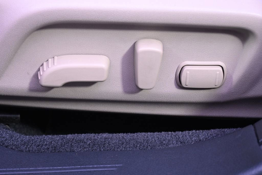 Used 2015 Subaru Outback 3.6R Limited image 14