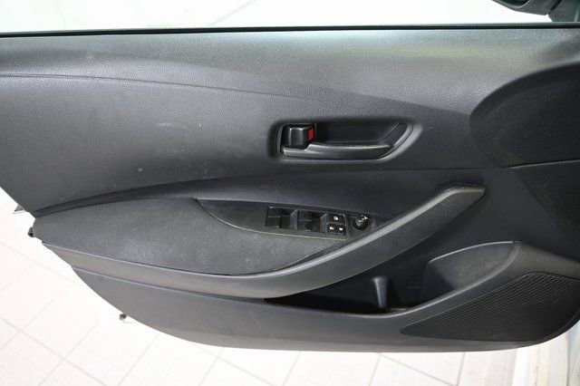 Used 2022 Toyota Corolla LE image 19