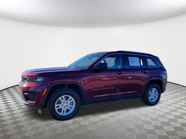 Used 2023 Jeep Grand Cherokee Laredo w/ Luxury Tech Group I image 4