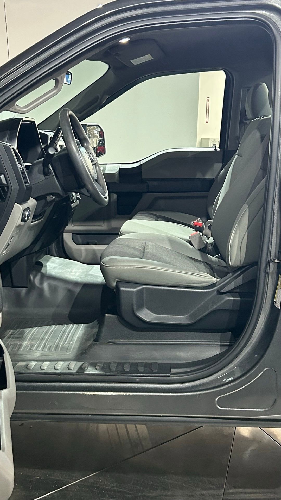 Used 2019 Ford F150 XL w/ Equipment Group 101A Mid RWD image 28