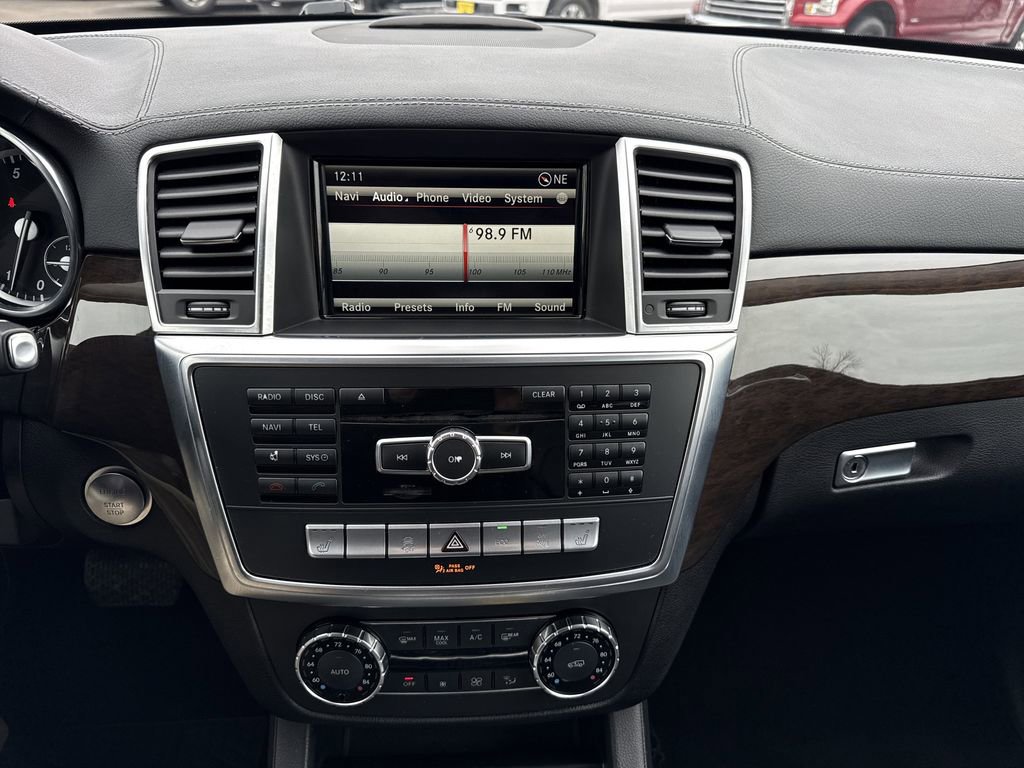 Used 2015 Mercedes-Benz GL 450 4MATIC image 23