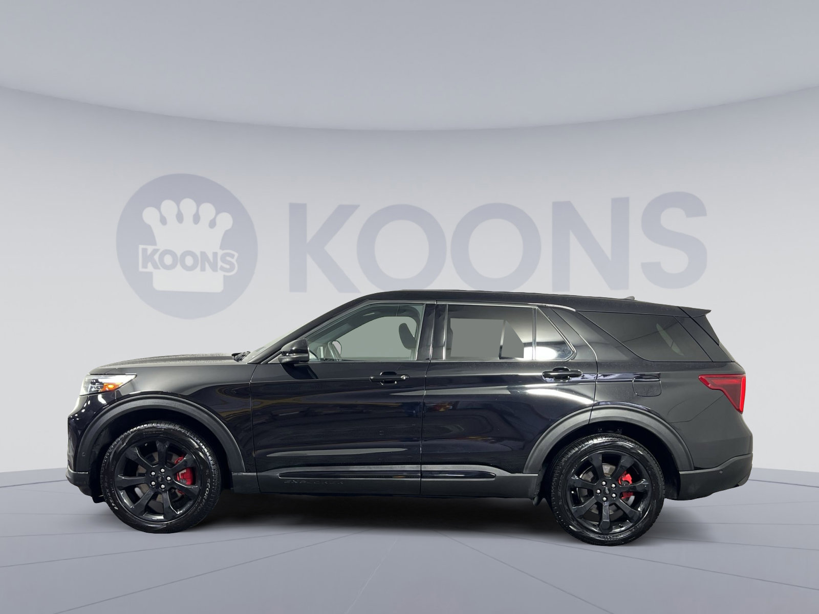 Used 2021 Ford Explorer ST w/ Equipment Group 401A image 2