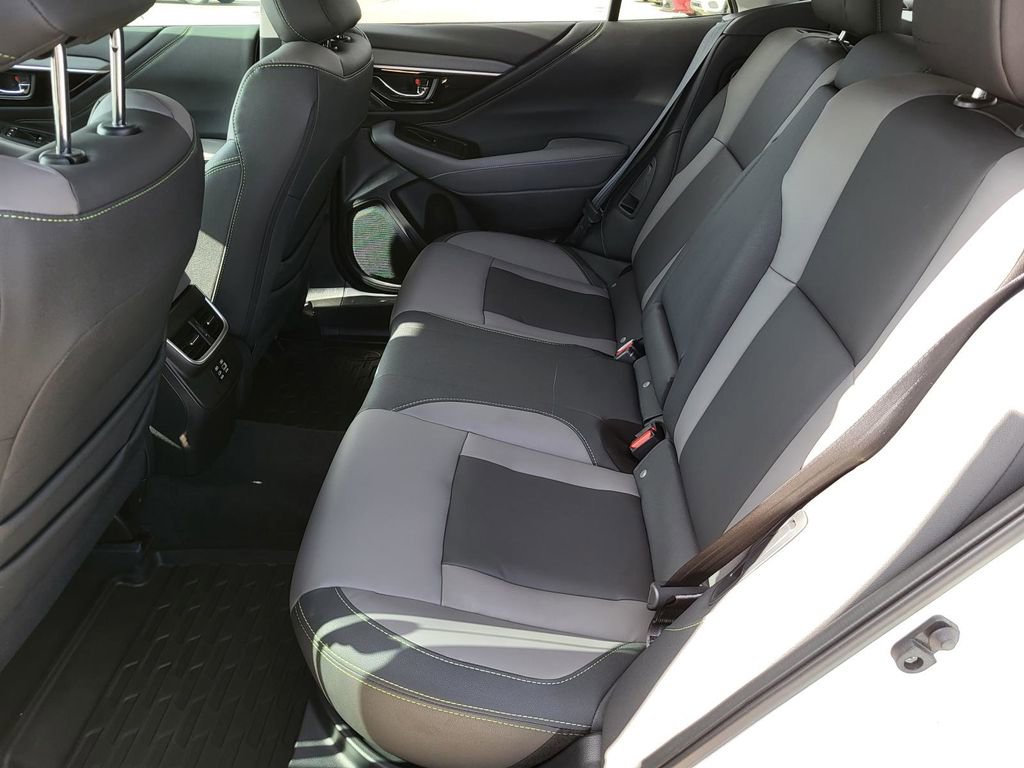 Certified 2025 Subaru Outback Onyx Edition image 14