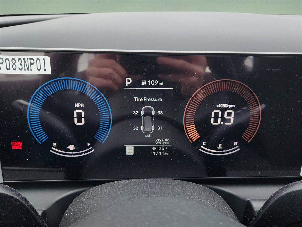 Certified 2025 Hyundai Tucson SE image 22