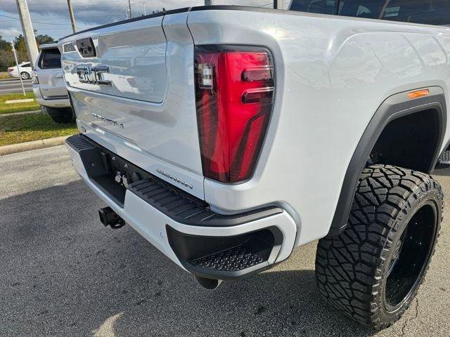 New 2026 GMC Sierra 2500 Denali Ultimate image 15