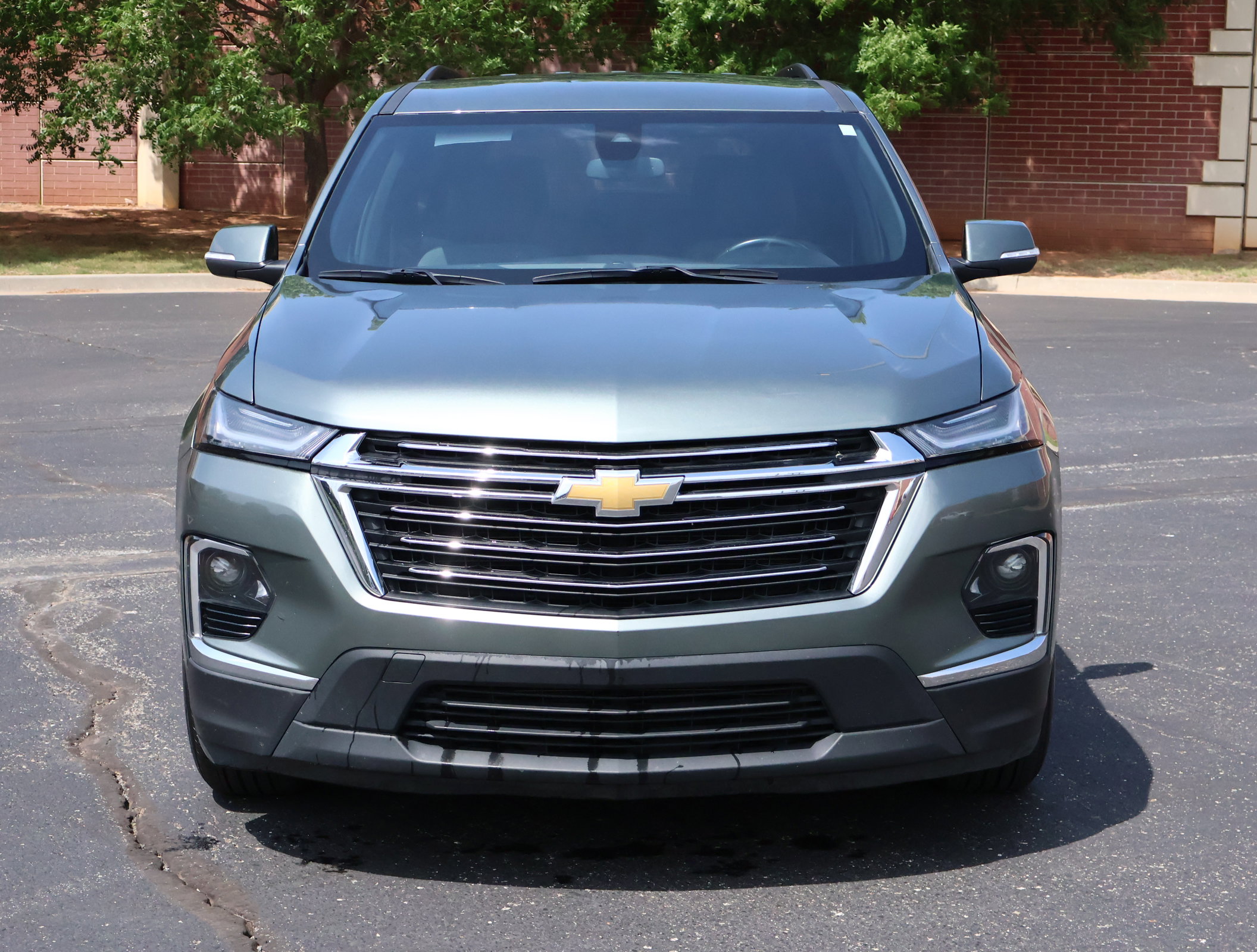 Used 2023 Chevrolet Traverse LT FWD image 25