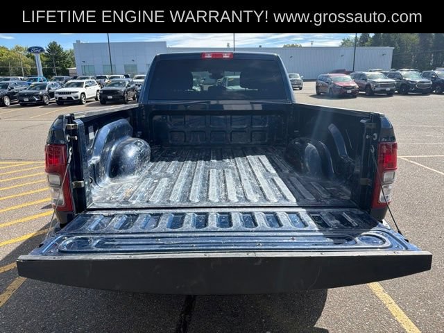 Used 2022 RAM 2500 Big Horn w/ Night Edition AWD/4WD image 6