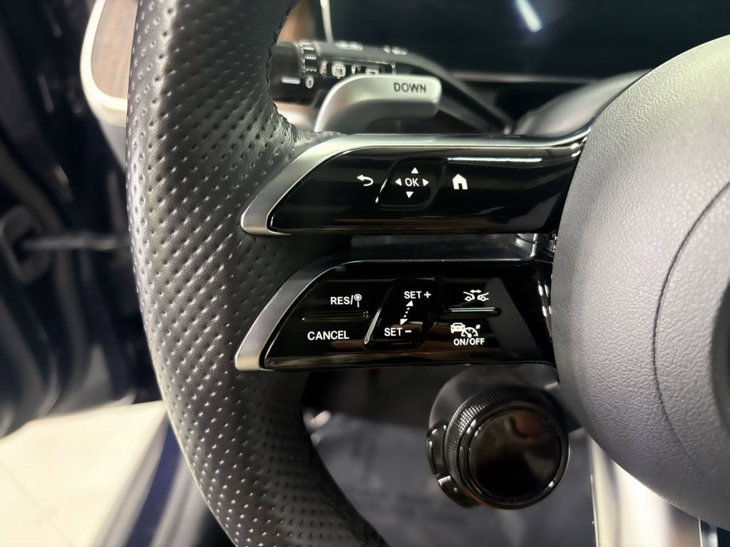 Used 2024 Mercedes-Benz GLC 43 AMG 4MATIC image 12