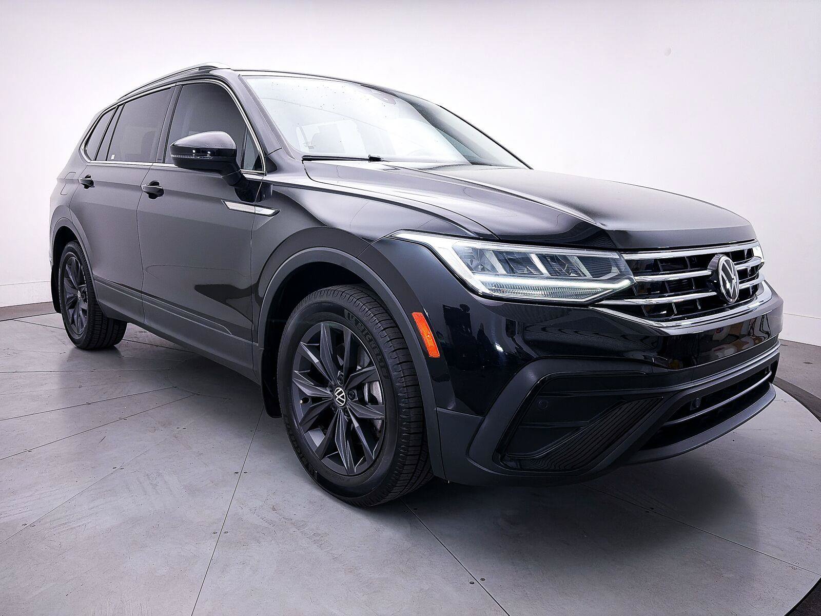 Used 2022 Volkswagen Tiguan SE FWD image 9