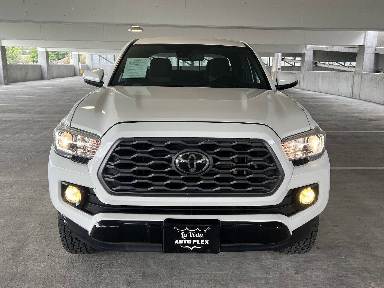 Used 2021 Toyota Tacoma TRD Off-Road w/ Technology Package AWD/4WD image 12