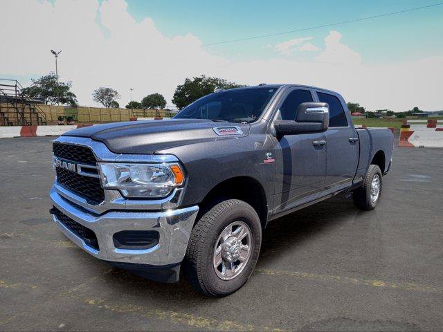 Used 2024 RAM 2500 Tradesman w/ Chrome Appearance Group AWD/4WD image 5