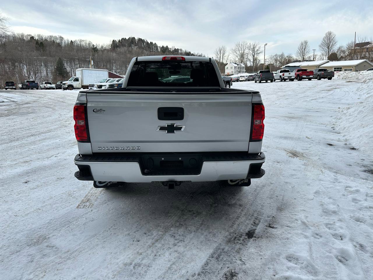 Used 2018 Chevrolet Silverado 1500 Custom w/ Custom Value Package image 5