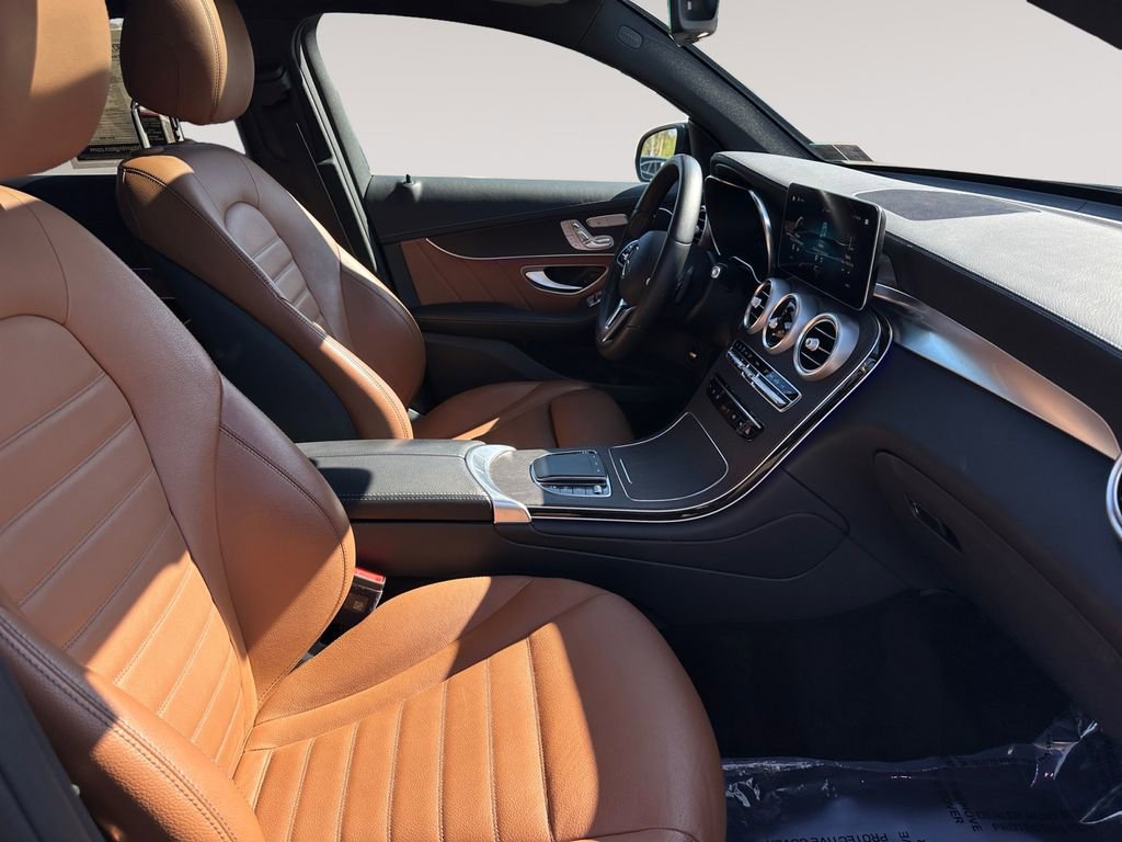 Used 2023 Mercedes-Benz GLC 300 4MATIC Coupe image 15