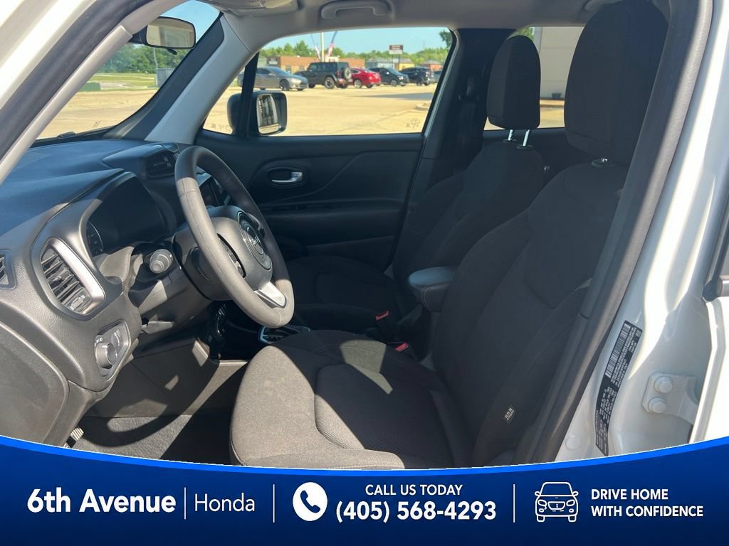Used 2023 Jeep Renegade Latitude AWD/4WD image 22