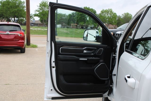 Used 2019 RAM 1500 Laramie AWD/4WD image 10