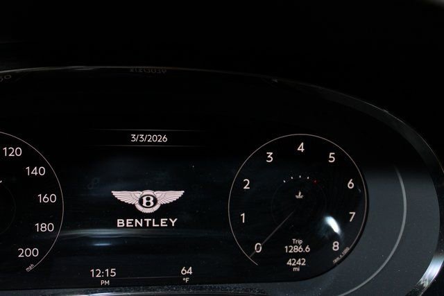 Used 2023 Bentley Bentayga Extended Wheelbase image 24