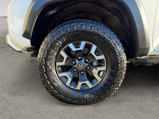 Used 2023 Toyota Tacoma TRD Off-Road w/ Black Out Package (TMS) image 14