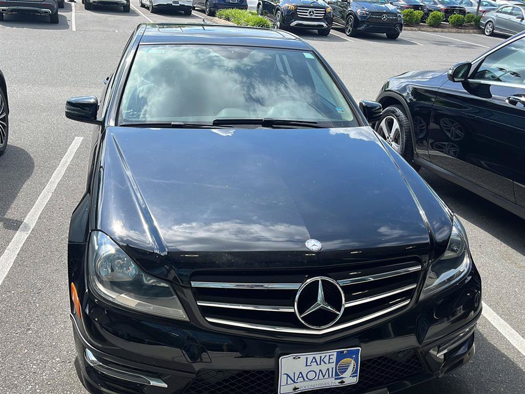 Used 2014 Mercedes-Benz C 300 4MATIC Sedan image 3