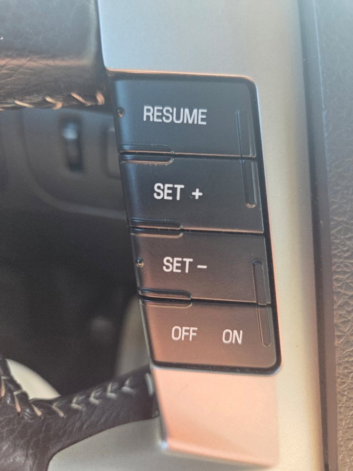 Used 2009 Ford Flex SEL image 18