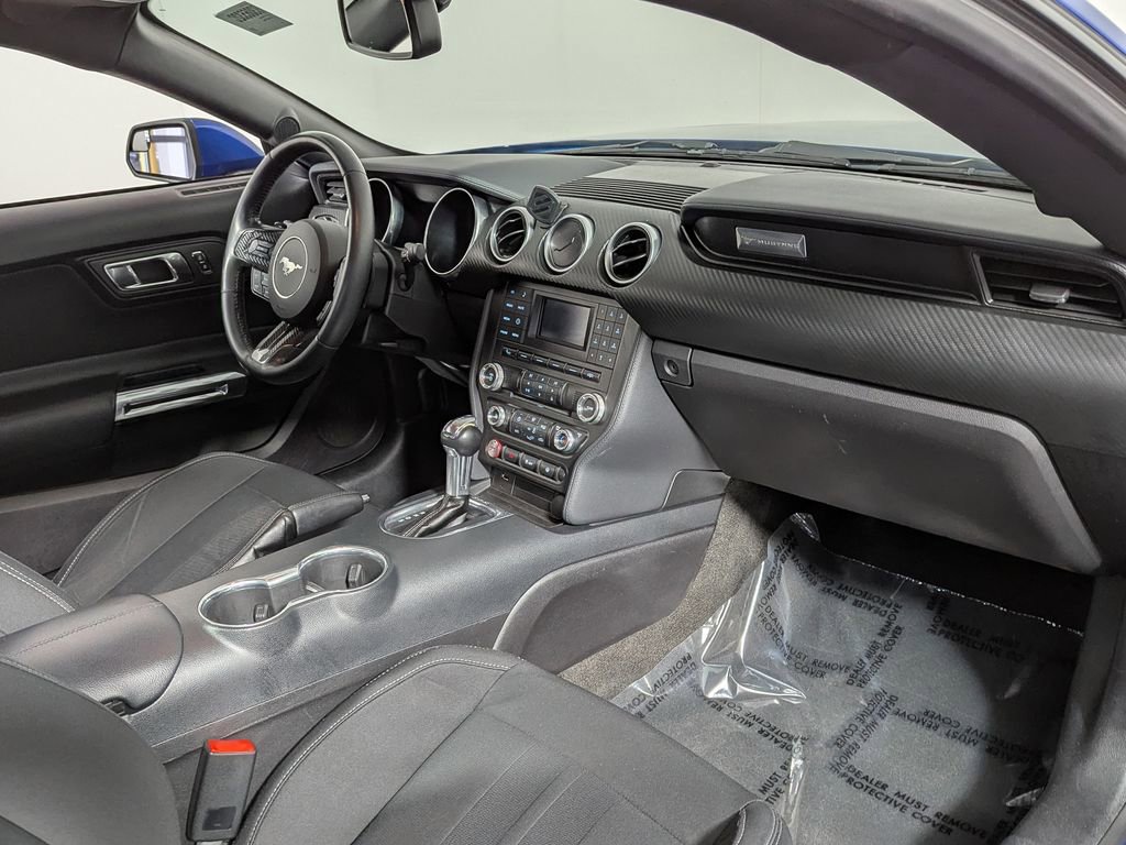 Used 2018 Ford Mustang EcoBoost image 22