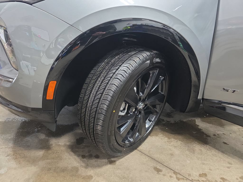 New 2026 Buick Envision Sport Touring AWD/4WD image 32