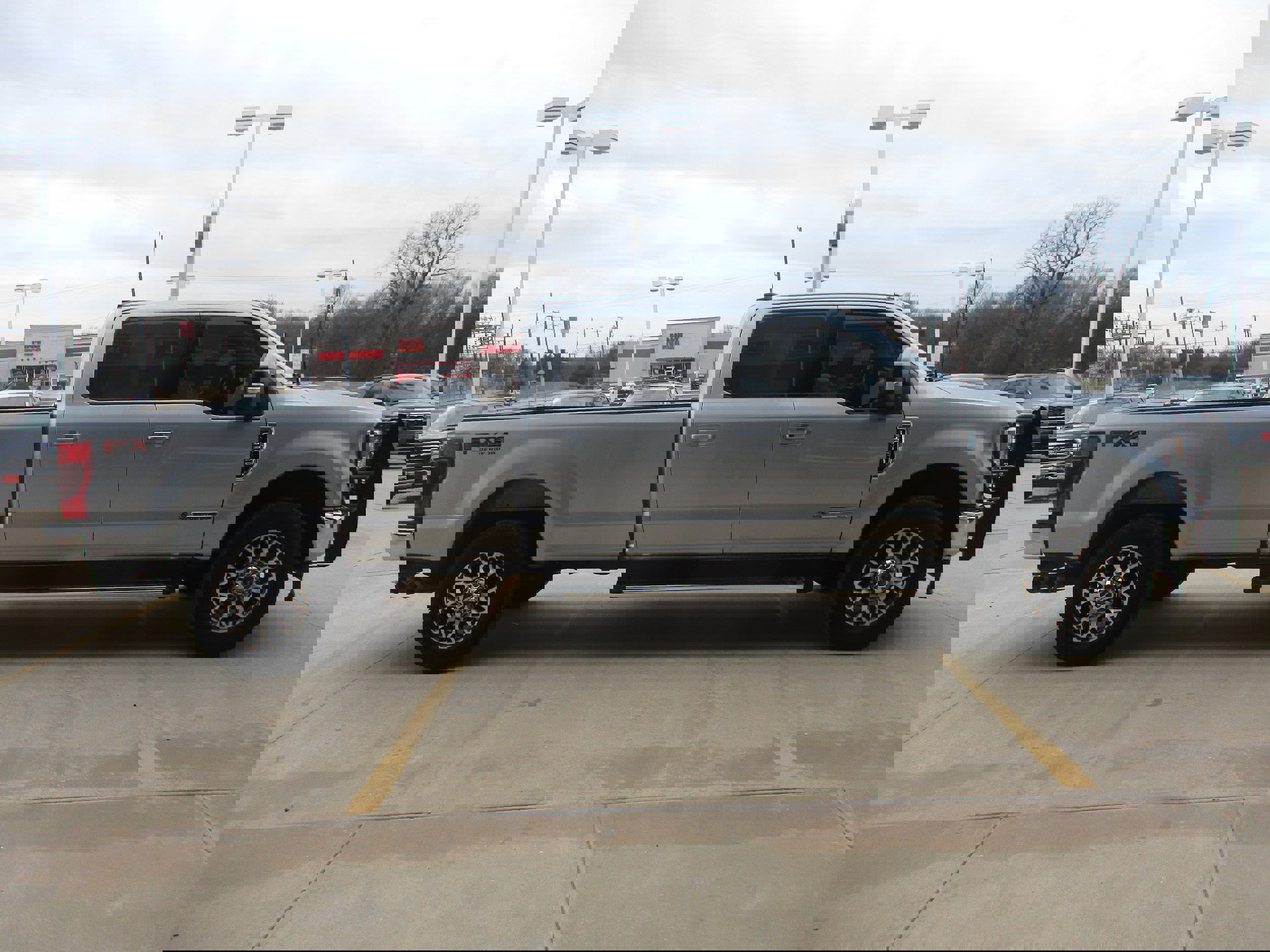 Used 2022 Ford F350 Lariat w/ Lariat Ultimate Package image 13